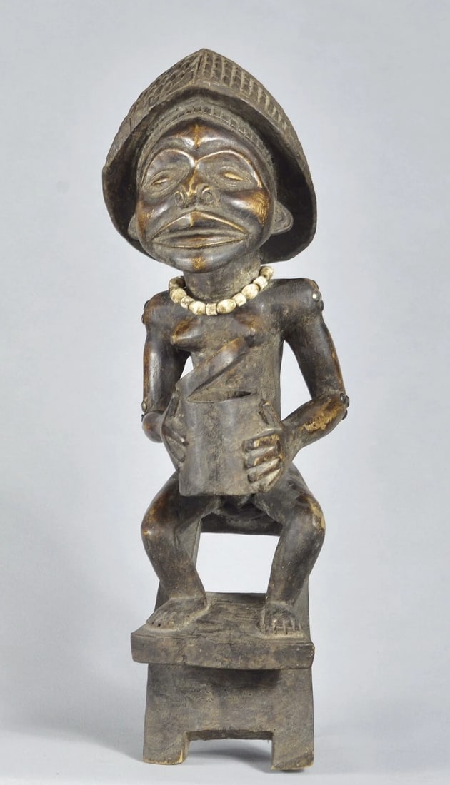 African Art large decorative chief figure TSHOKWE Chokwe statue ANGOLA - 4