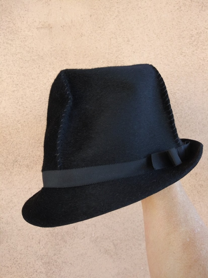 Vintage 1960s Womens Black Wool Fedora Hat Sculptural (1 of 9)