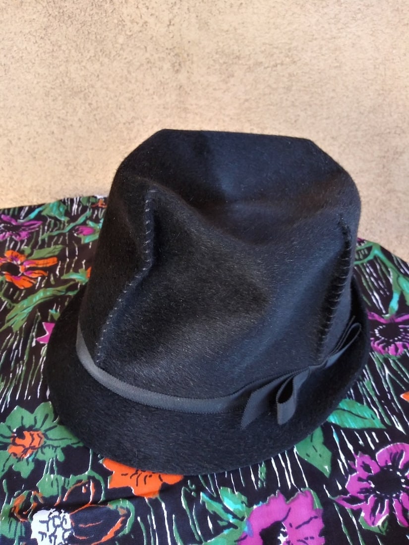 Vintage 1960s Womens Black Wool Fedora Hat Sculptural - 3