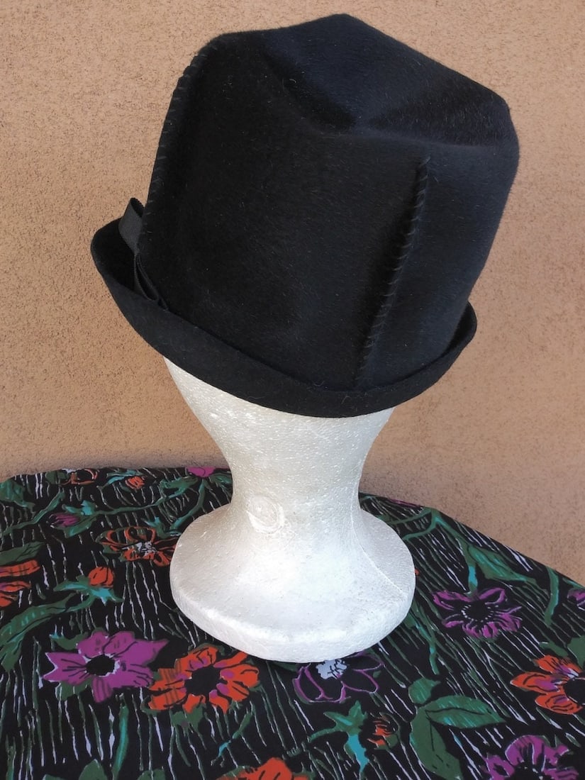 Vintage 1960s Womens Black Wool Fedora Hat Sculptural - 8