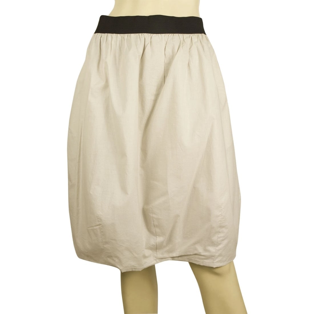 Marni Bubble Hem Beige Cotton Knee Length Summer Skirt w. Black Trim szie 40: Title:Marni Bubble Hem Beige Cotton Knee Length Summer Skirt w. Black Trim szie 40Description:Marni Bubble Hem Beige Cotton Knee Length Summer Skirt w. Black Trim szie 40 With a joyfull attitude,