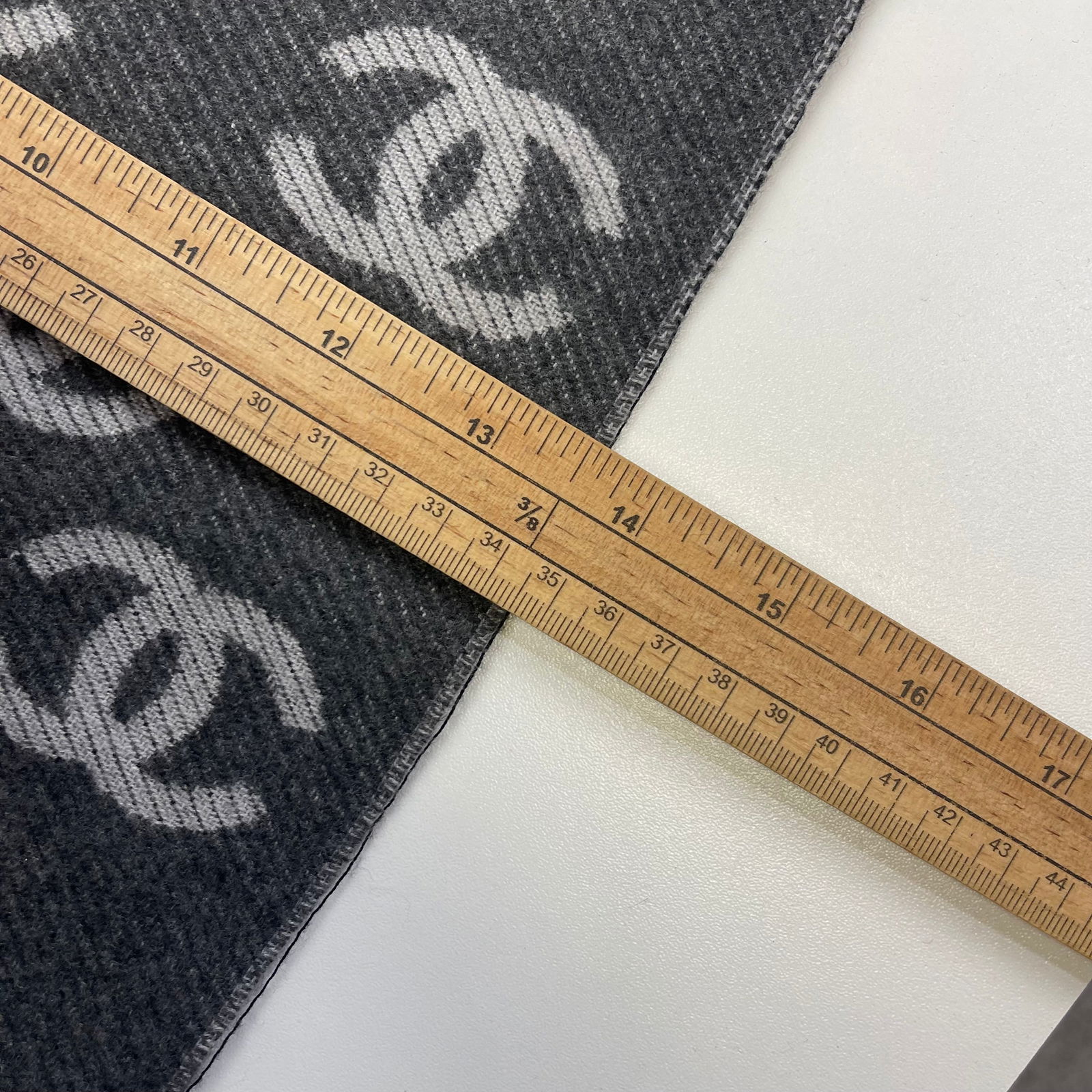 Chanel Grey Printed 65% Cashmere 35% Silk Scarf - 8