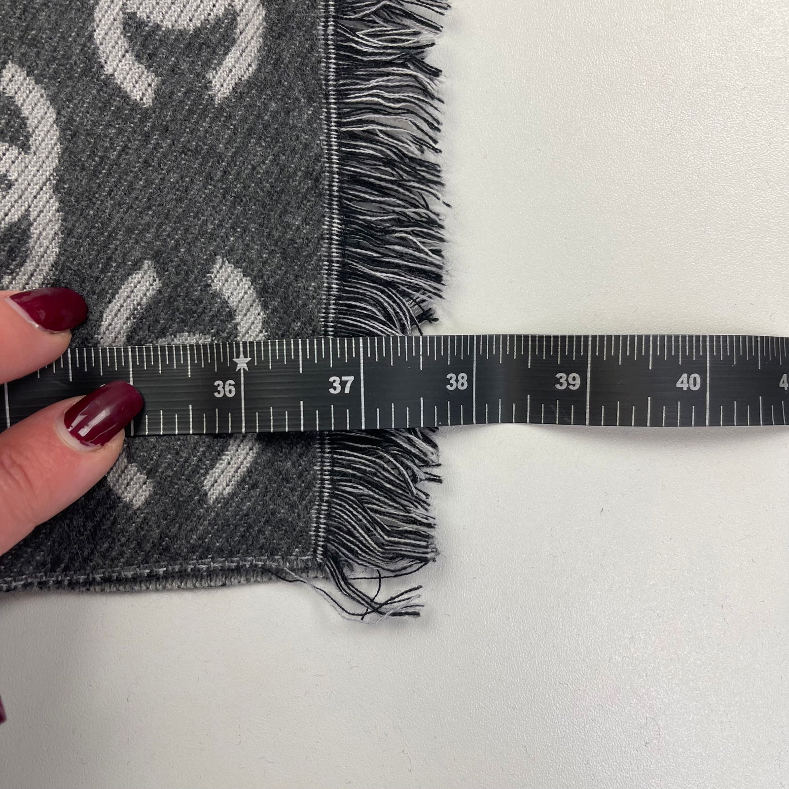 Chanel Grey Printed 65% Cashmere 35% Silk Scarf - 9