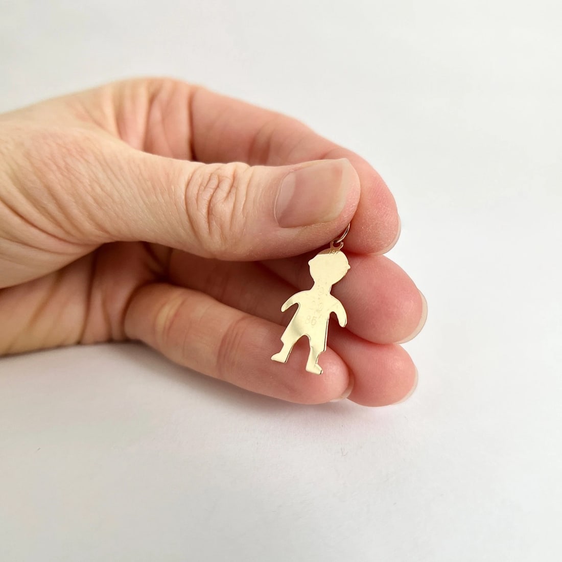 Vintage 1980's Matthew Boy Name Charm Pendant 14K Yellow Gold, .35 Grams - 4