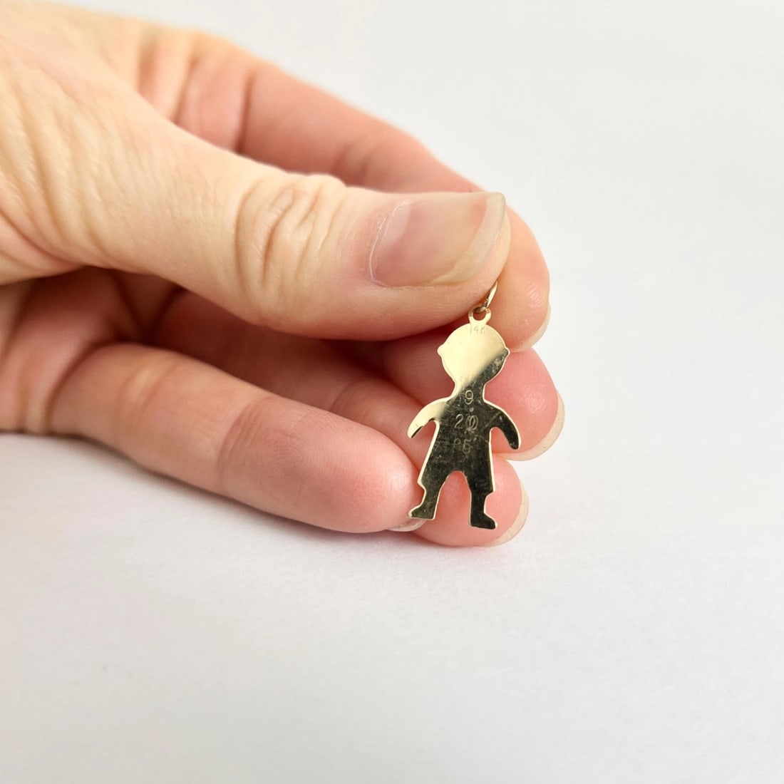 Vintage 1980's Matthew Boy Name Charm Pendant 14K Yellow Gold, .35 Grams - 5