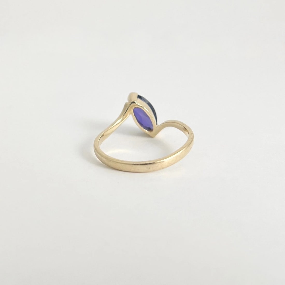 Vintage 1950's Esemco Marquise Purple Iolite Gemstone Ring 10K Gold, 1.99 Grams - 6