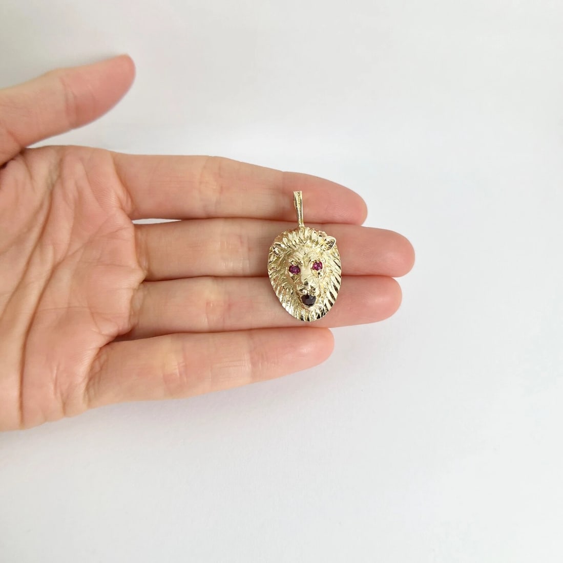 Vintage Simulated Ruby Garnet Lion Head Pendant Charm 14K Yellow Gold 8.65 Gr - 2