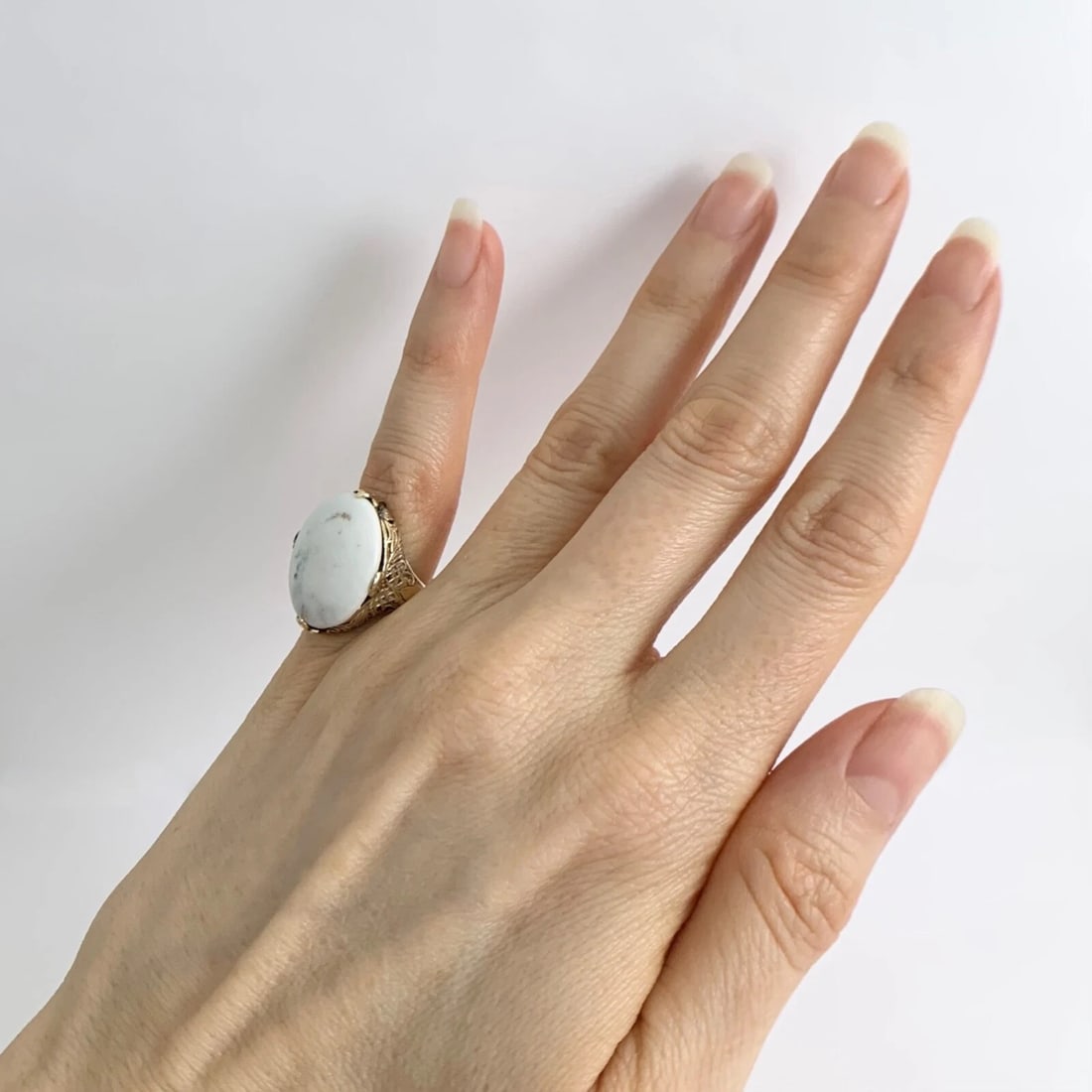 Antique Arts and Crafts 1910 Oval White Scolecite Ring 14K Yellow Gold, 4.74 Gr - 3