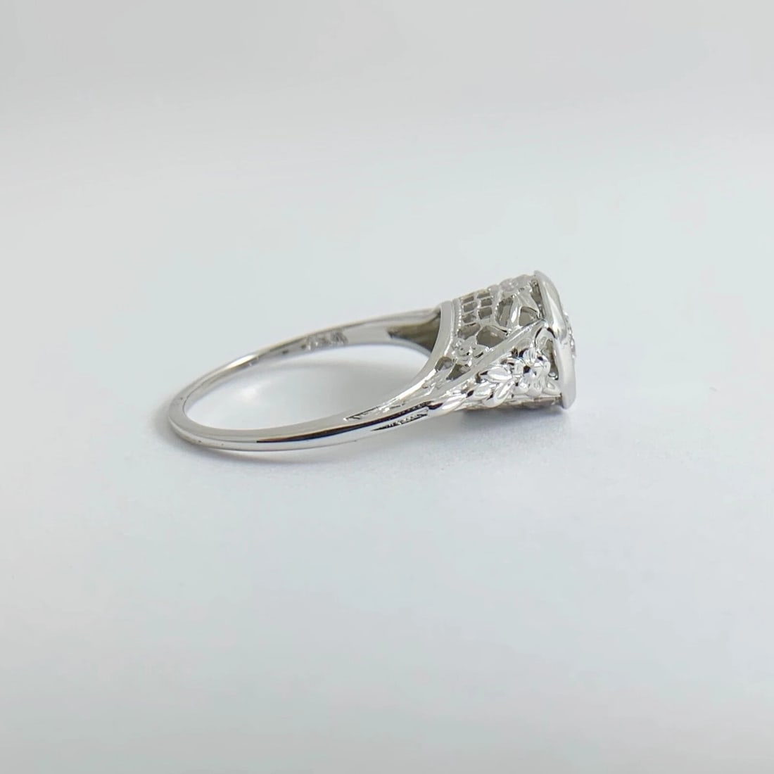 Antique Art Deco Round Diamond Filigree Engagement Ring 18K White Gold, 2.86 Gr - 8