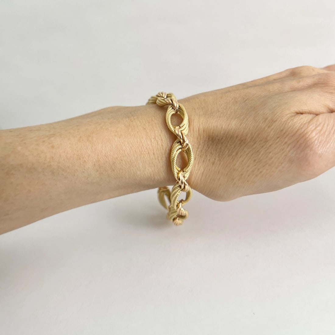 Vintage Italian Two-Tone Oval Chain Bracelet 18K Yellow Rose Gold, 14.99 Grams - 5