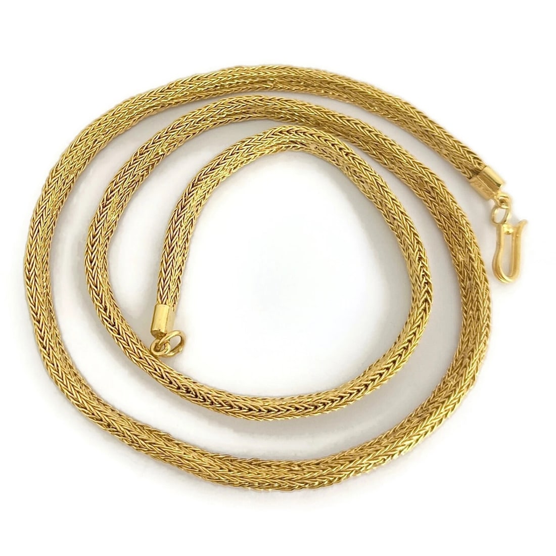 Vintage Woven Wheat Franco Chain Necklace 22K Yellow Gold, 20.5 Inches, 46.82 Gr: Vintage Woven Wheat Franco Chain Necklace 22K Yellow Gold, 20.5 Inches, 46.82 Gr This is a unique chain necklace. Metal: 22K yellow gold Weight: 46.82 grams Stamped: 22 CT Length: 20.5 inch Width: 5.3