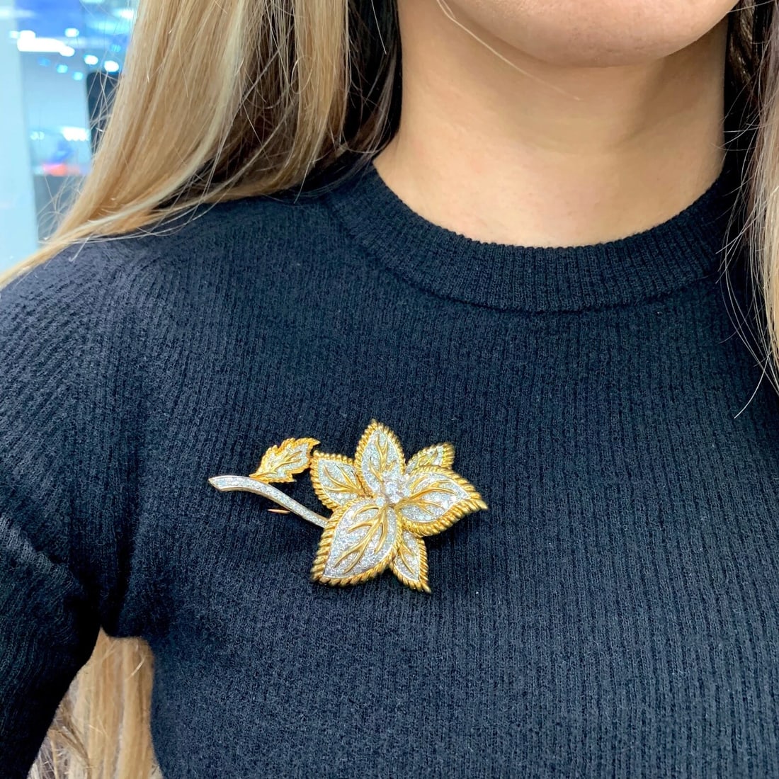 Vintage Diamond Two-Tone Flower Brooch Pin 18K Yellow Gold, 3.50 CTW, 35.2 Grams - 6