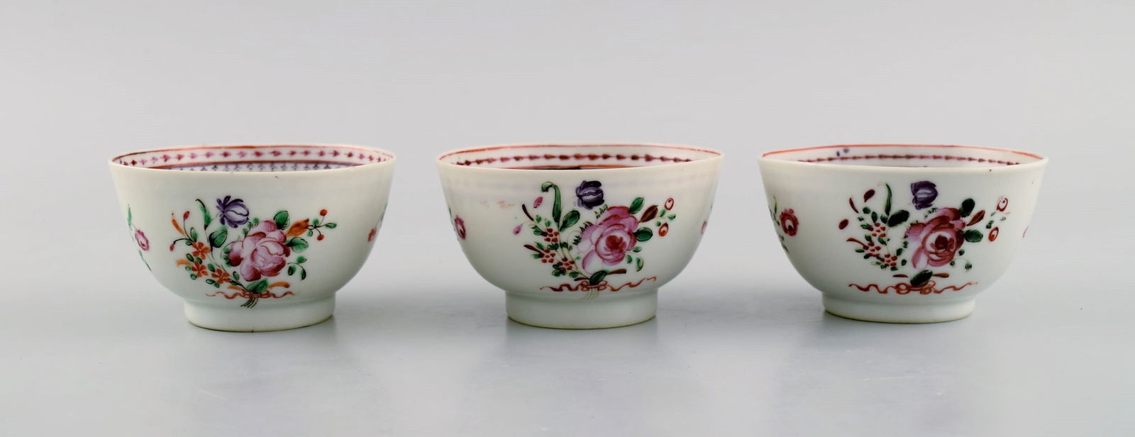 Three antique Chinese teacups in hand-painted porcelain. Qian Long (1736-1795). (1 of 8)