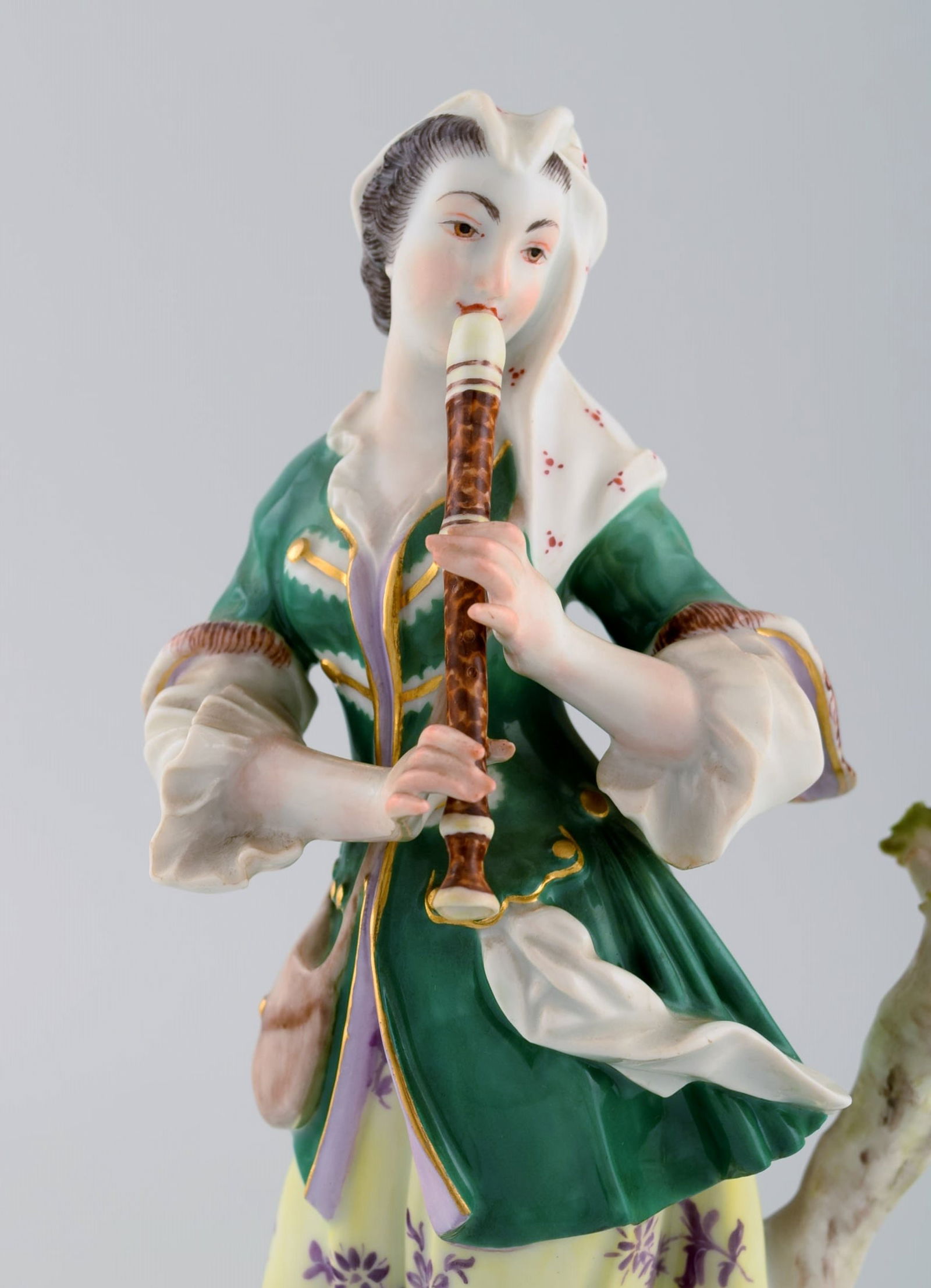 Antique Meissen porcelain figurine. Woman playing flute. Late 19th century. - 8