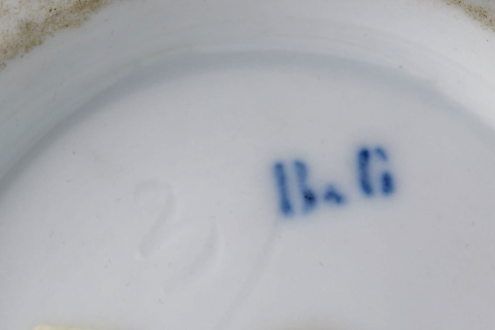 Antique Bing & Grøndahl chocolate jug in porcelain modeled with a lion on the handle. - 8