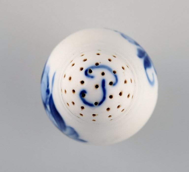 Royal Copenhagen blue flower braided pepper shaker. Model number 8221. - 3