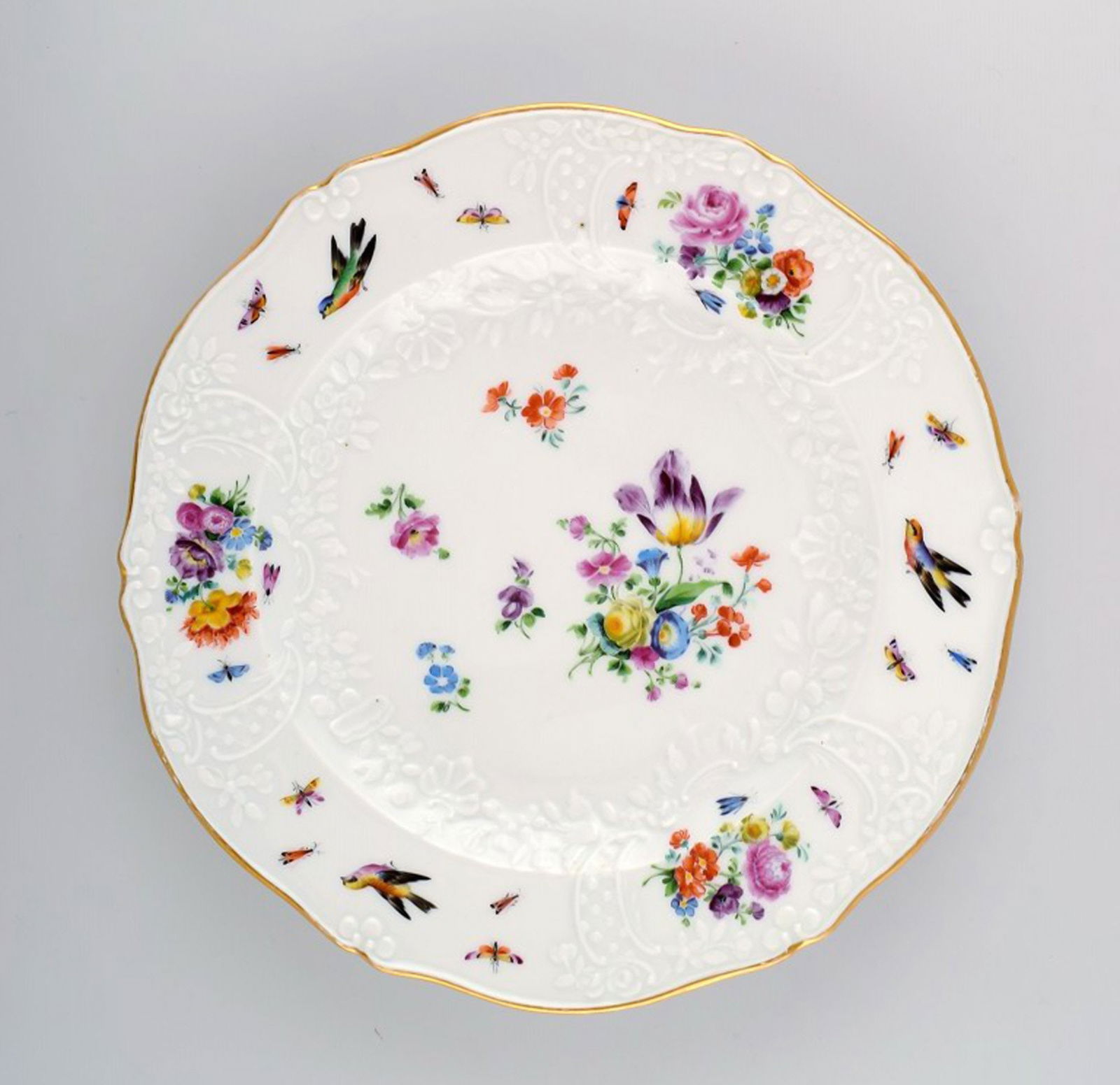 Antique Meissen plate in hand-painted porcelain with flowers and birds. 19th century. (1 of 4)