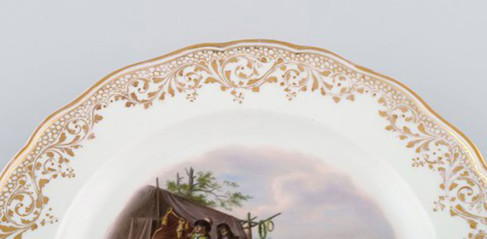 Antique Meissen decoration plate in hand-painted porcelain with hunting motif and gold decoration. - 3