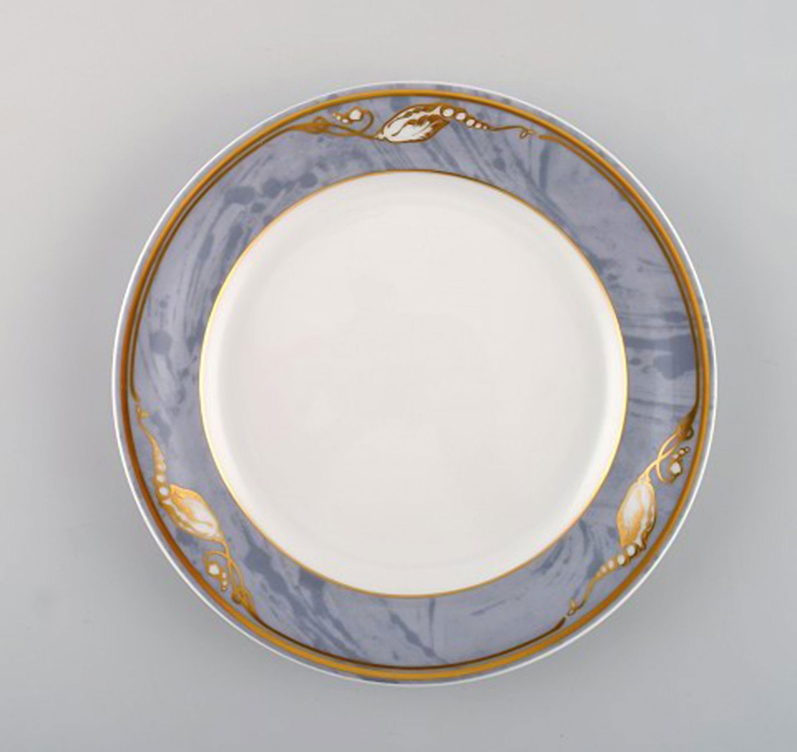 Royal Copenhagen Gray Magnolia. Complete coffee service for 12 people in porcelain. Late 20th - 9