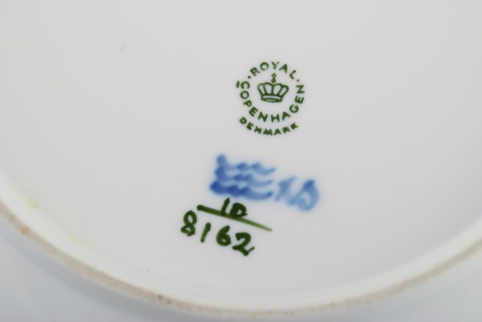 Royal Copenhagen Blue Flower Braided dish. Dated 1962. Model number 10/8162. - 5