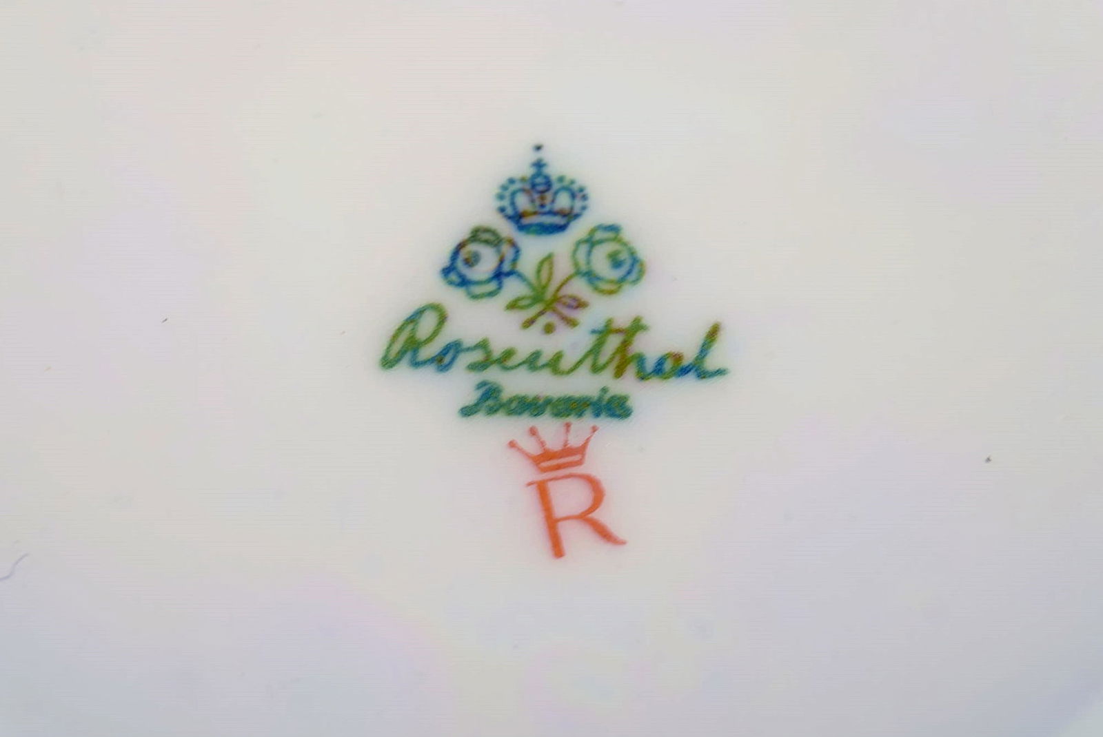 Large Rosenthal lidded jar in blue glazed porcelain with hand-painted fruits, butterflies and gold - 7