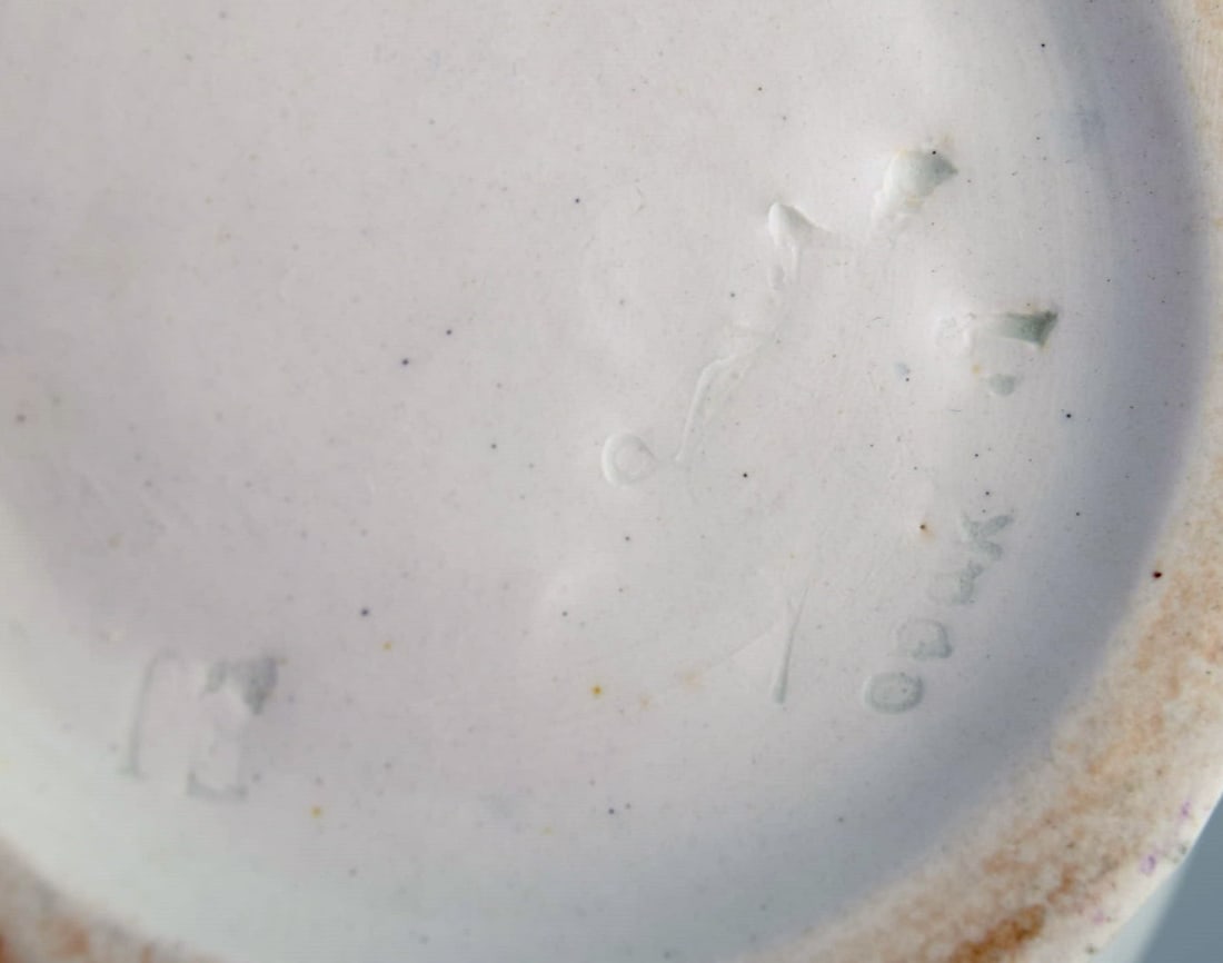 Antique Gustafsberg chocolate jug in porcelain modeled with a lion on the handle. Hand-painted - 8