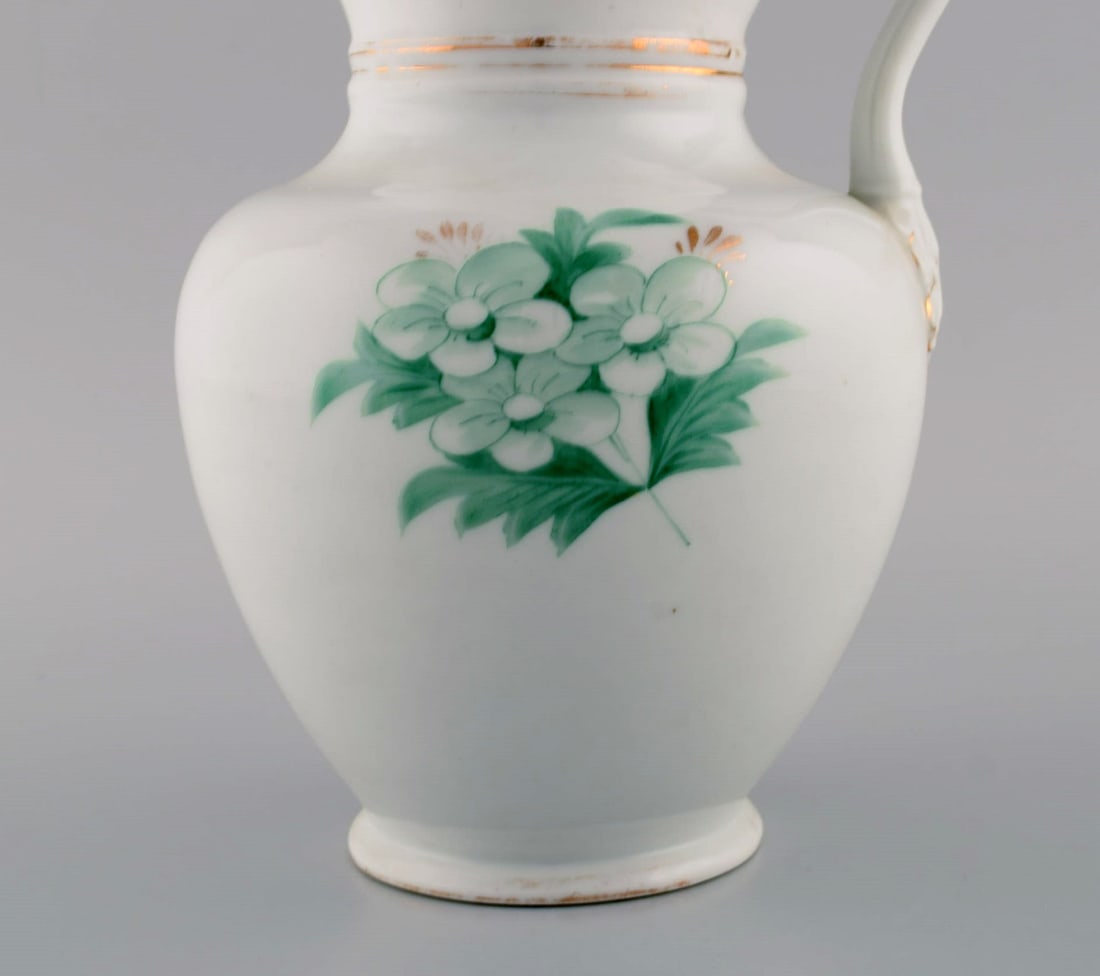 Antique Bing & Grøndahl chocolate jug in porcelain modeled with a lion on the handle. - 3