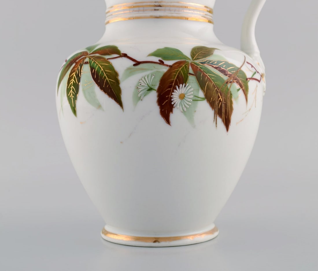 Antique Bing & Grøndahl chocolate jug in porcelain modeled with a lion on the handle. - 3