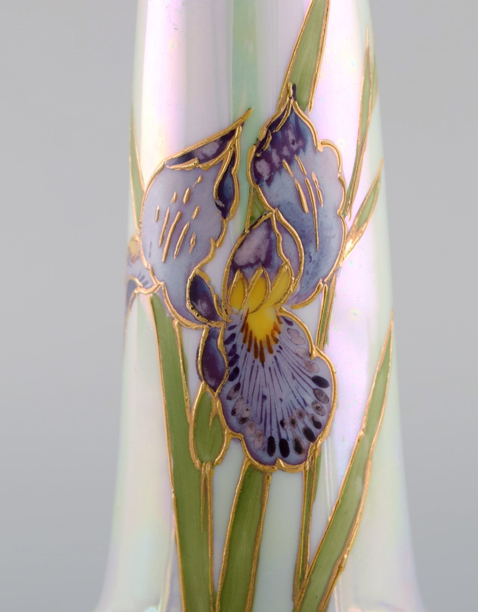 Heubach, Germany. Two antique art nouveau vases in porcelain with hand-painted flowers. Ca. 1900. - 5