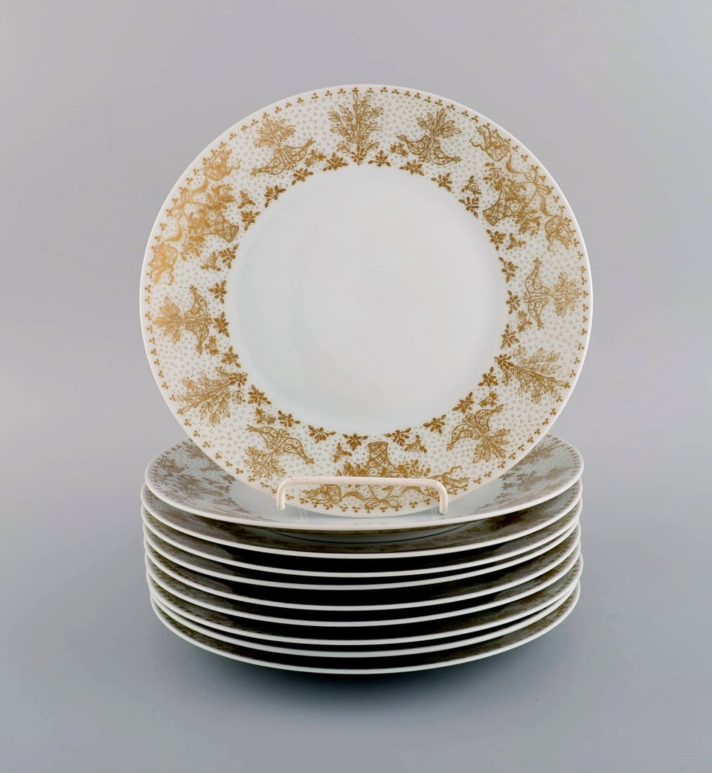 Bjørn Wiinblad for Rosenthal. 10 plates in porcelain with gold decoration. 1980s. (1 of 5)