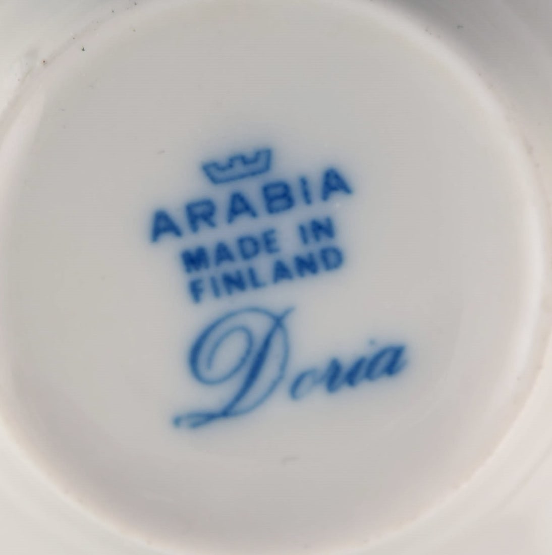 Arabia, Finland. Retro Doria porcelain coffee service with blue floral decoration. 1960s. Consisting - 4
