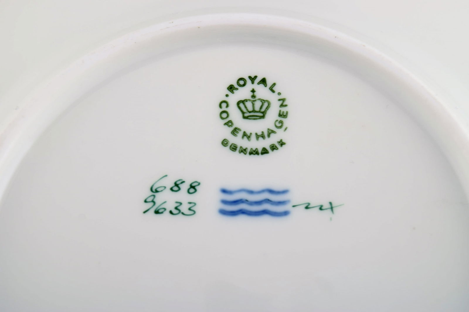 Royal Copenhagen Brown Rose coffee service for six people. 1960s / 70s. - 7