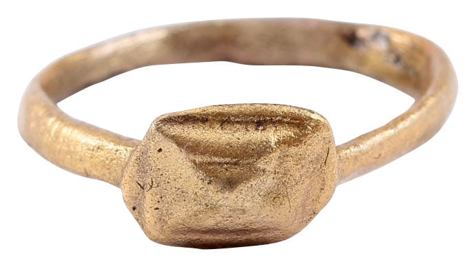 FINE ROMAN PROSTITUTE'S RING 1ST-3RD CENTURY AD, SIZE 5 1/4: Prostitutes in the Roman Empire were young and often slaves. They wore these distinctive rings to be easily recognized in the streets. Size 5 1/4. 2.1mm rounded band topped with garnish raised pyramid