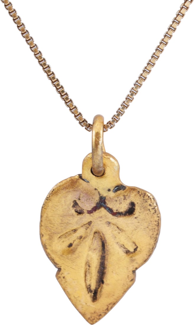 VIKING HEART PENDANT NECKLACE, C.950-1050 AD (1 of 4)