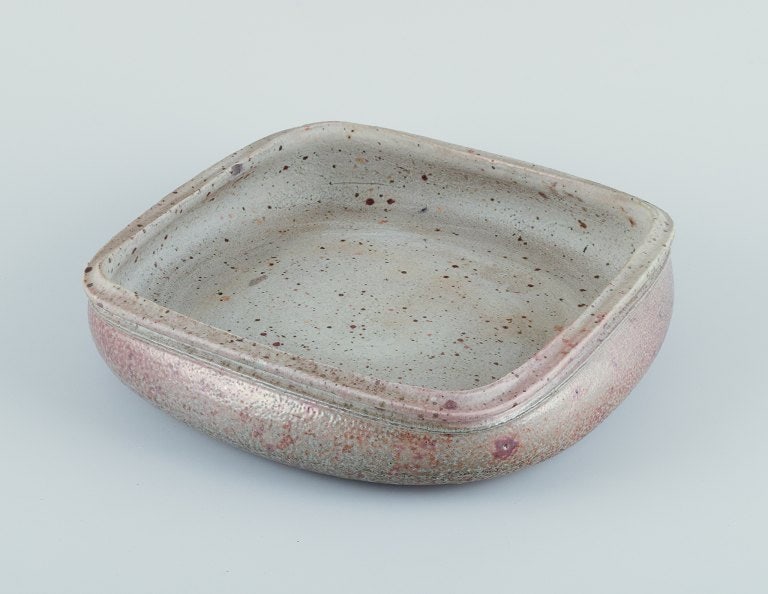 Nils Kähler for Kähler, ceramic bowl on four low feet. Square shape. Glaze in earthy - 2