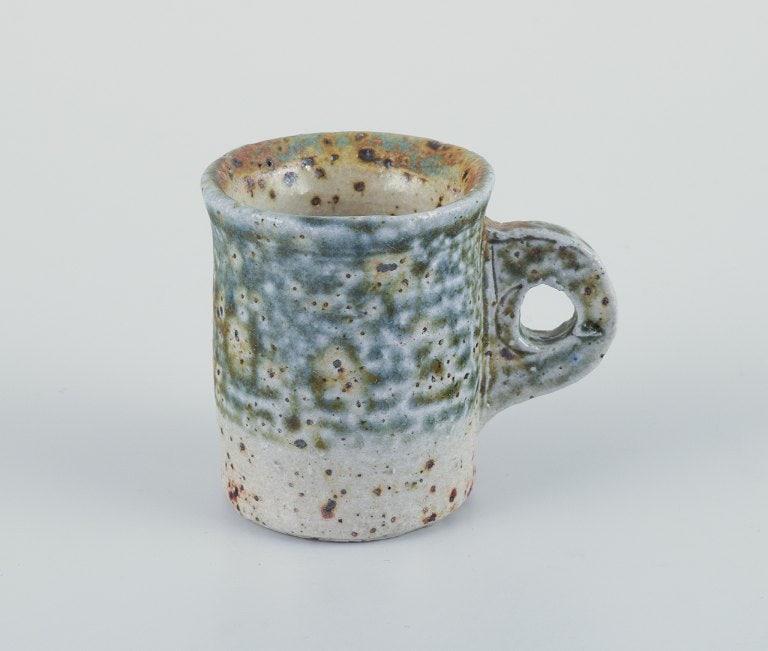 Danish studio ceramicist. Three unique miniature ceramic mugs. Decorated with various earth-toned - 4