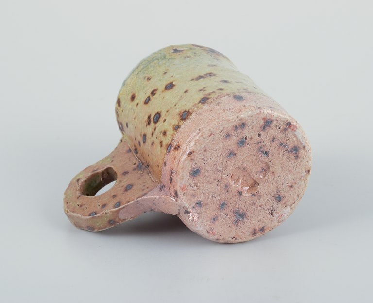 Danish studio ceramicist. Three unique miniature ceramic mugs. Decorated with various earth-toned - 6