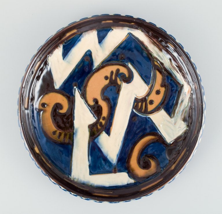 Kähler ceramic dish in cohorn technique. Abstract motif with glaze in blue, yellow, and white - 2