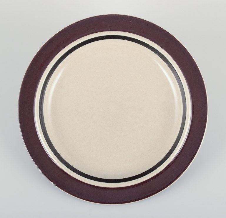 Raija Uosikkinen and Ulla Procopé for Arabia, Finland. A set of four "Ruija" dinner plates in - 3