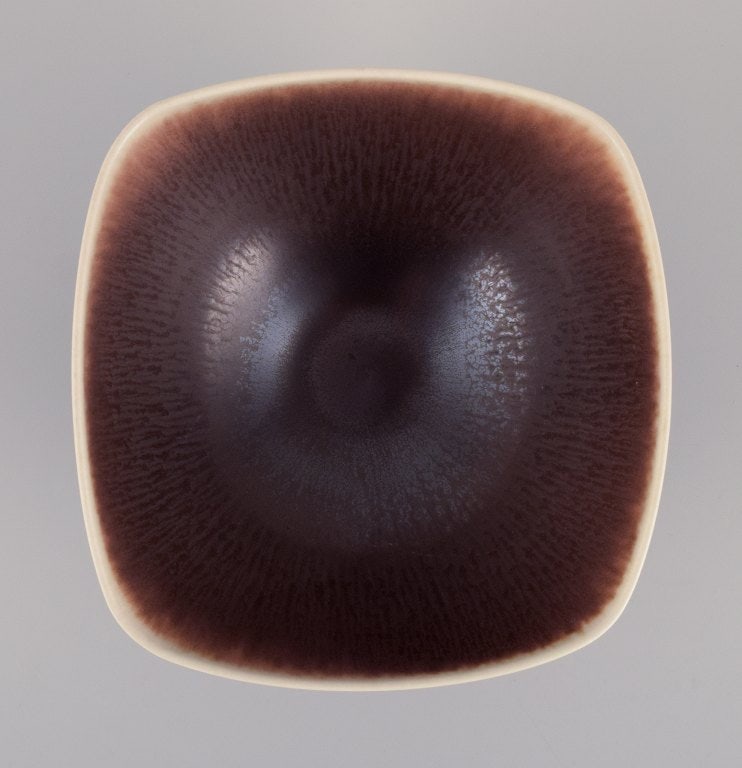 Berndt Friberg for Gustavsberg, Sweden. Unique Studiohand ceramic bowl with brown-toned glaze. - 4