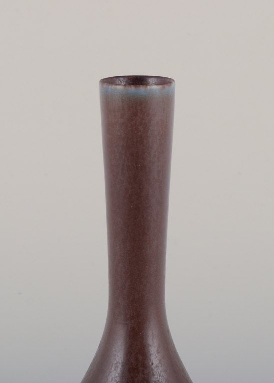 Berndt Friberg for Gustavsberg, Sweden. Unique Studiohand ceramic vase in brown tones. - 3