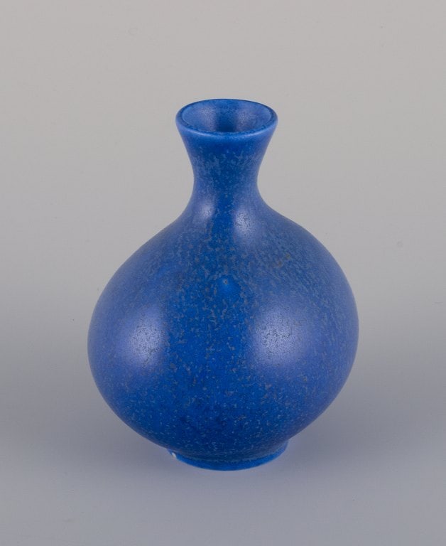 Berndt Friberg for Gustavsberg, Sweden. Ceramic vase with blue glaze. Bulbous shape. - 5