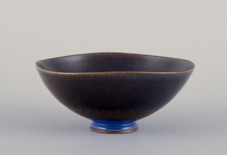 Berndt Friberg for Gustavsberg, Sweden. Unique Studiohand ceramic bowl with glaze in blue-green - 2