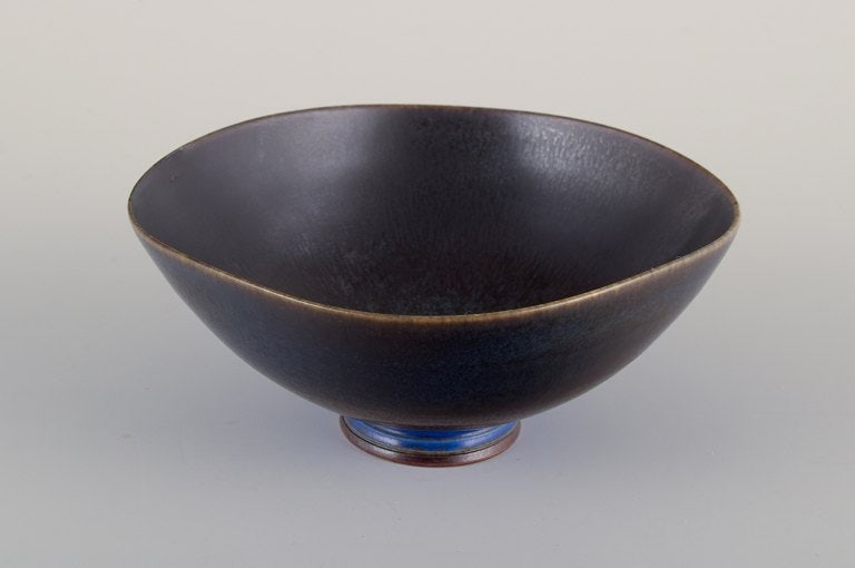 Berndt Friberg for Gustavsberg, Sweden. Unique Studiohand ceramic bowl with glaze in blue-green - 3