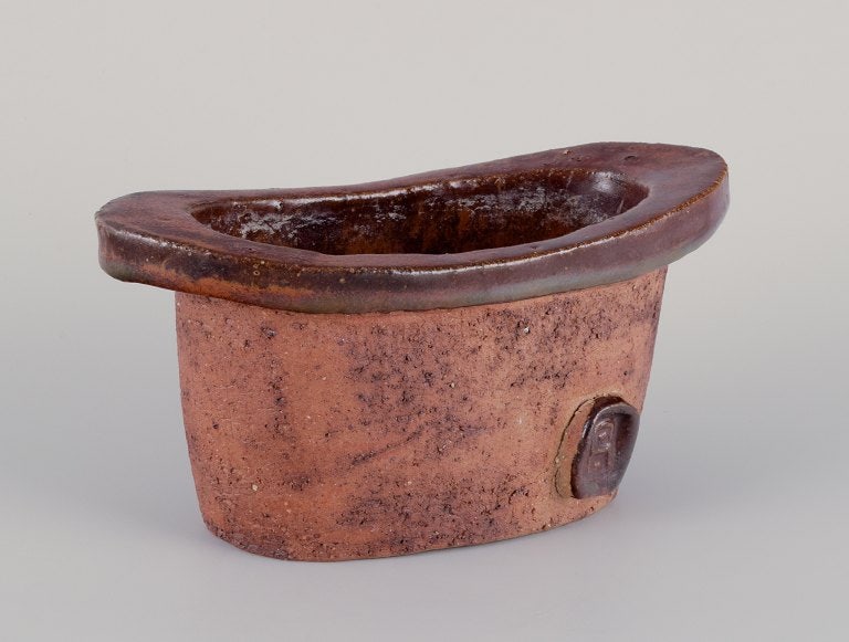 Curt Magnus Addin, own workshop, Swedish ceramic artist. Unique oval ceramic vase in a modernist: Title: Curt Magnus Addin, own workshop, Swedish ceramic artist. Unique oval ceramic vase in a modernist style, made from chamotte clay. Description: Curt Magnus Addin, own workshop, Swedish ceramic ar