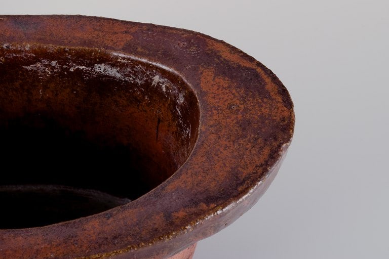 Curt Magnus Addin, own workshop, Swedish ceramic artist. Unique oval ceramic vase in a modernist - 5