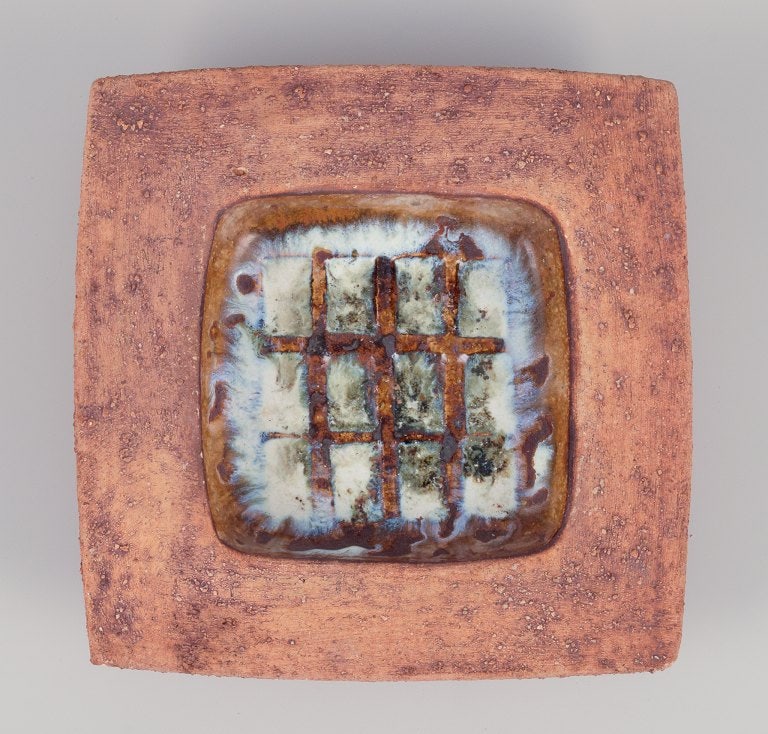 Curt Magnus Addin, own workshop, Swedish ceramic artist. Large square bowl with an abstract design. - 2
