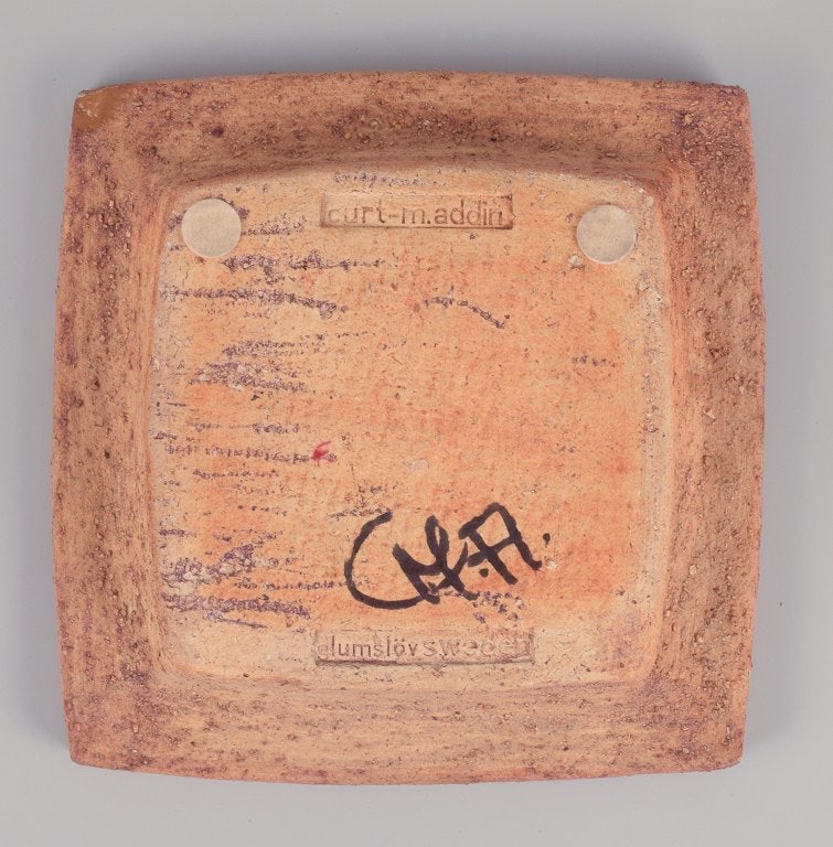 Curt Magnus Addin, own workshop, Swedish ceramic artist. Large square bowl with an abstract design. - 7