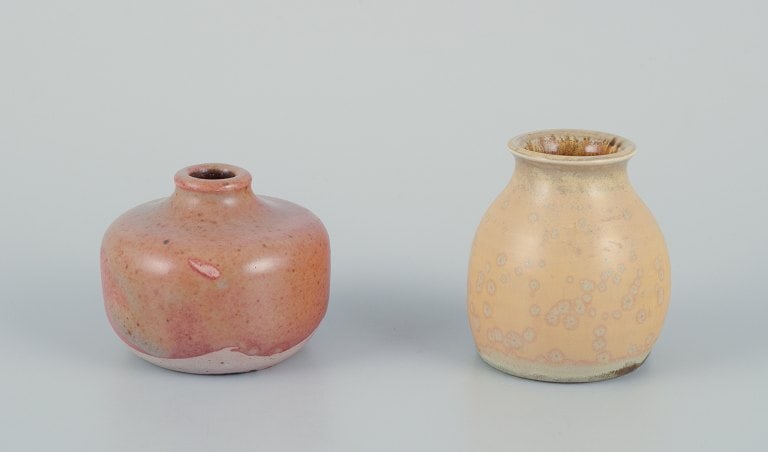 Elly Kuch (1929-2008) and Wilhelm Kuch (1925-2022). Two unique ceramic vases. One vase with a (1 of 9)