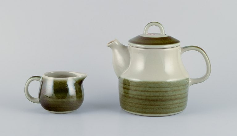Marianne Westman for Rörstrand, "Maya", a teapot and creamer. (1 of 8)
